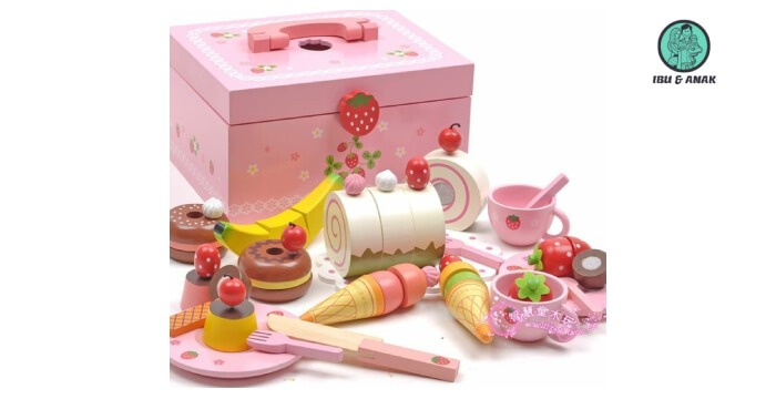 Wooden Strawberry Ice Cream Box