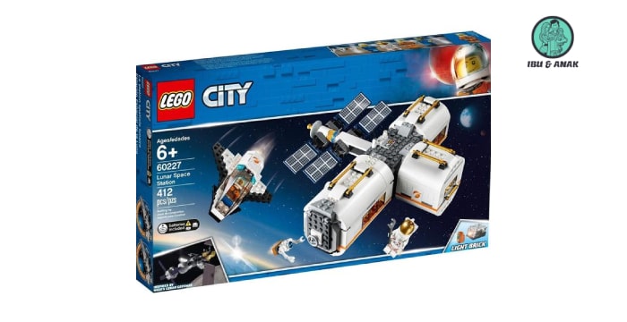 LEGO Lunar Space Station City  