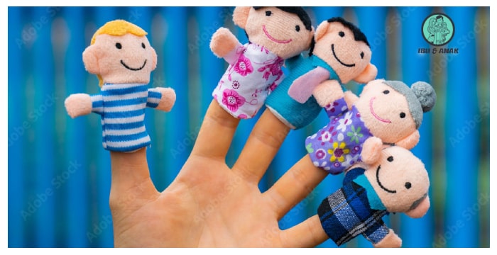 Finger Puppet Family