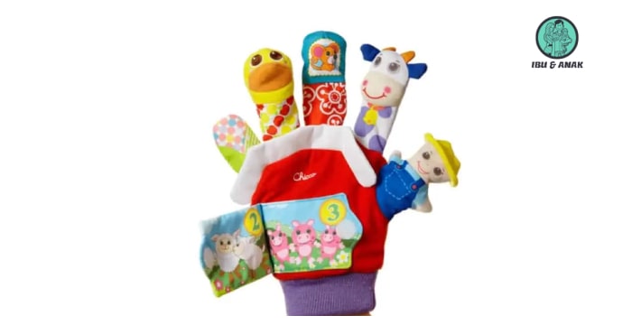 Chicco Farmyard Finger Puppet